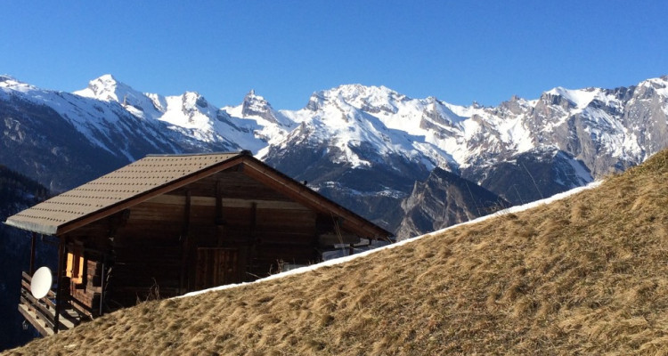 Magnifique Mayen rénové à louer pour la saison 2024-2025 au pied des 4 vallées. image 1