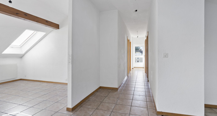 🏡 Appartement 4 pièces à Cernier – Emplacement idéal, proche de toute 🚶‍♂️🛒 image 1