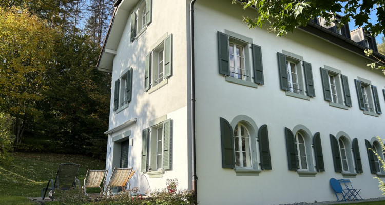 Maison de charme dans un écrin de verdure !  image 1