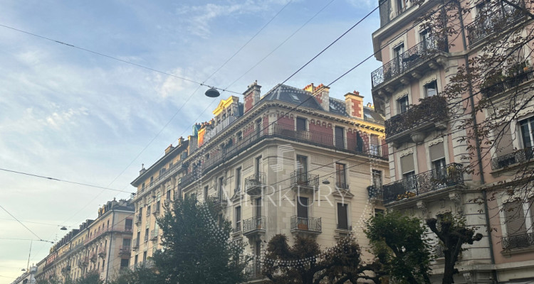 Un appartement très lumineux de 4P dans la région de Plainpalais image 1