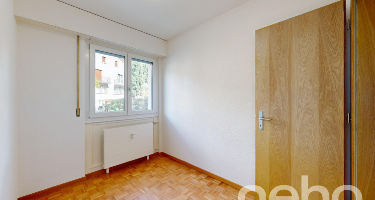 Bel Appartement Rénové à Sierre image 10