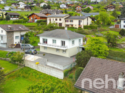 Exclusif: Grande villa de deux logements avec jardin et véranda image 1