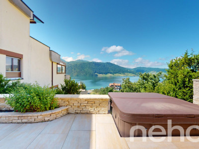 Schönes Terrassenhaus mit atemberaubendem Berg- und Seeblick image 1