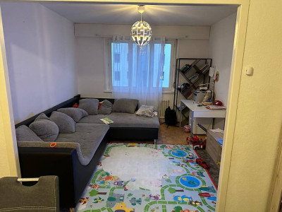 Appartement de 4 pièces au 3ème étage localiser à Genève 1227 image 1