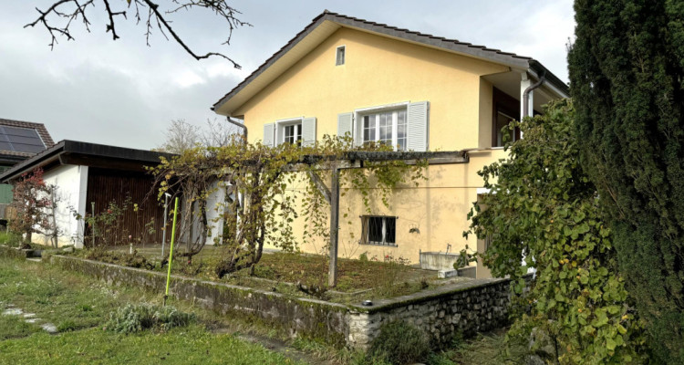 Villa individuelle de 4,5 pièces avec grand jardin arboré image 3