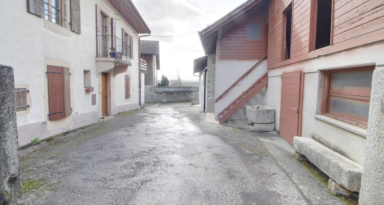 GRAND POTENTIEL pour cette magnifique ferme à rénover en viager semi occupé sans rente image 2