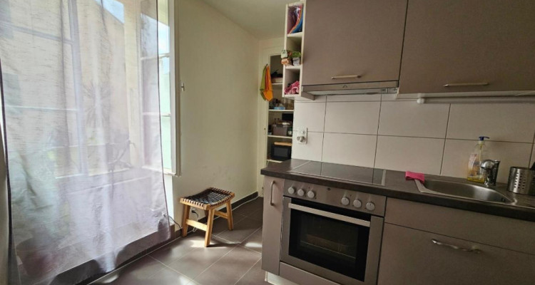 Appartement de 3,5 pièces au RDC au Vieux Carouge 1227 image 5