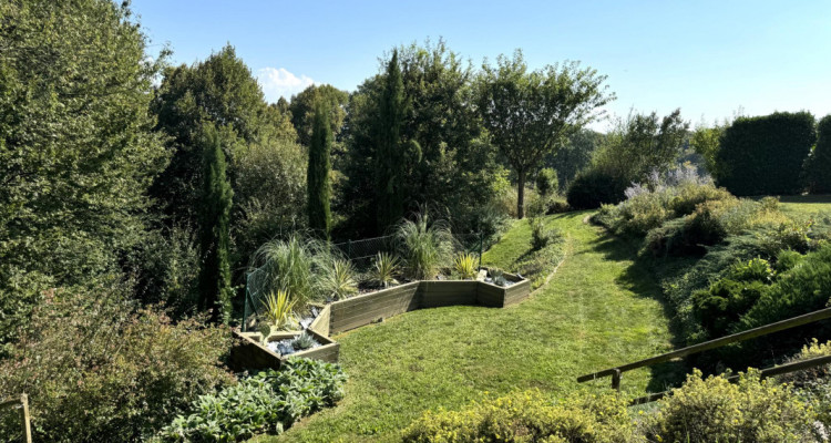 Belle villa individuelle avec vue sur la forêt et échappée sur le lac image 3