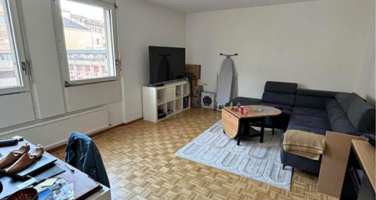 Appartement de 3 pièces au 5ème étage localiser à Genève 1205 image 1