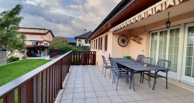 Grande maison avec piscine en viager occupé sans rente image 5