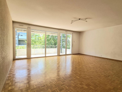 A saisir, spacieux appartement de 170m² à Confignon image 1