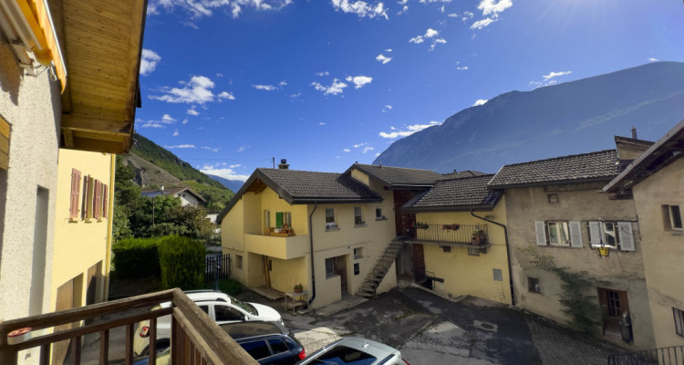 Sierre Glarey - Maison avec garage-box et 2 pièces indépendant  image 4