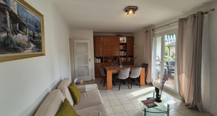 Appartement de 4,5 pièces au 1ère étage localiser à Genève 1202 image 1