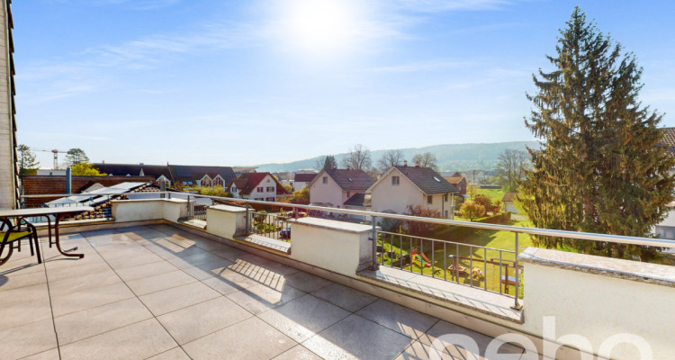 Maisonette-Wohnung an Sonnige Lage mit zwei Terrassen und Cheminée image 2