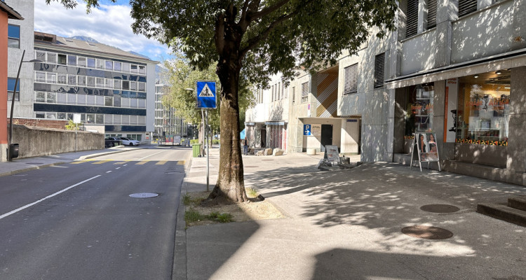 Surface de dépôt en sous-sol au centre-ville image 3