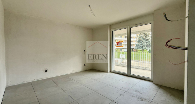 Appartement 2,5 pièces neuf avec balcon de 19 m2 image 4