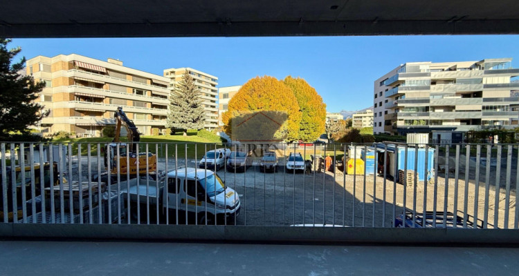 Appartement 2,5 pièces neuf avec balcon de 19 m2 image 1