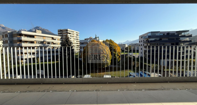 Appartement 2,5 pièces à lavant dernier étage avec grand balcon de 19 m2 image 1