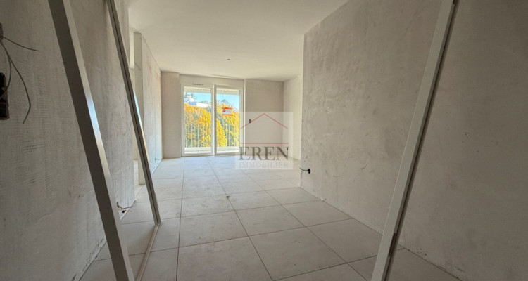 Appartement 2,5 pièces à lavant dernier étage avec grand balcon de 19 m2 image 3