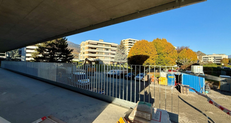 Appartement 2,5 pièces neuf avec balcon de 32 m2 image 1