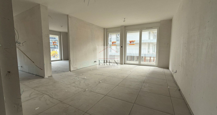 Appartement 2,5 pièces neuf avec balcon de 32 m2 image 3