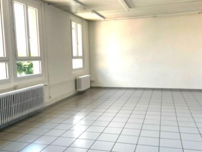 Espaces de formation, locaux commerciaux, bureaux image 6