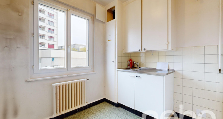 Appartement 3.5p à rénover, emplacement idéal à deux pas de tout image 8