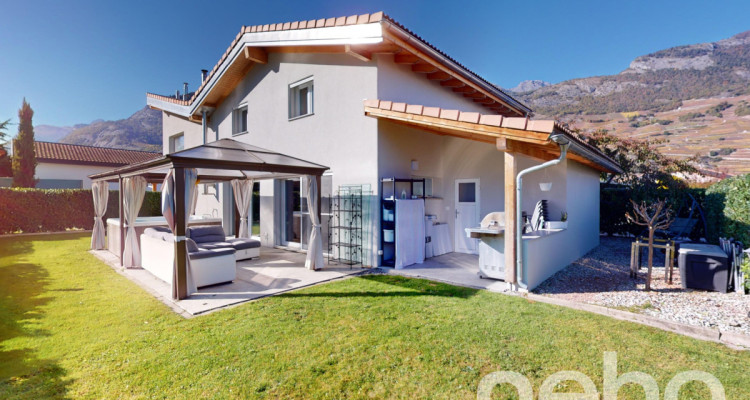 Maison Moderne avec Vue Panoramique et Studio Indépendant à Vétroz image 1