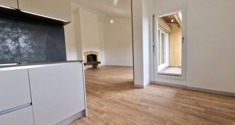 Sunny apartment, entirely renovated in 2024, Cologny image 6