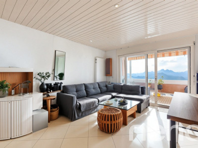 Appartement rénové avec vue panoramique sur le lac et les Alpes image 1