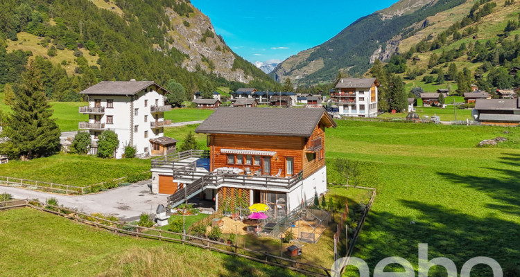 Magnifique chalet avec vue imprenable sur les montagnes ! image 3