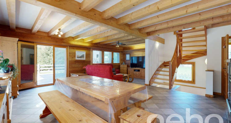 Magnifique chalet avec vue imprenable sur les montagnes ! image 10