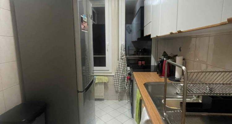 Appartement 4,5  pièces situé aux Eaux Vives. image 8