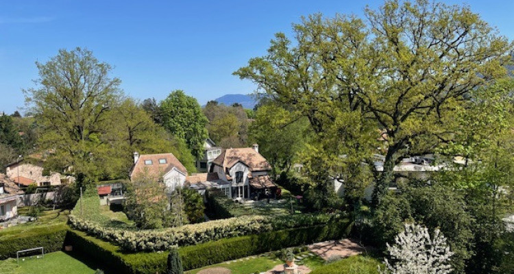 Beau Duplex terrasse en attique dans maison de Maitre image 11