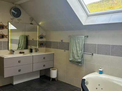 Près Genève / France voisine, Saint-cergues, Grande maison vente Savoie, piscine image 8