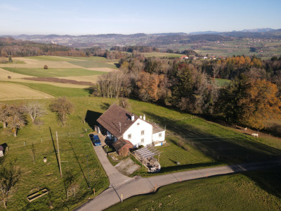 Ferme d’habitation de 5.5 pièces avec parcelle de 10487 m2 image 1