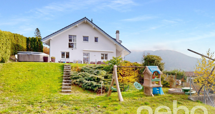 Belle villa jumelle contemporaine avec vue dégagée sur le lac image 1