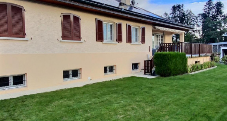 Grande maison avec piscine en viager occupé sans rente image 3