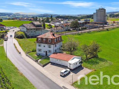 Entre Fribourg et Romont Immeuble de rendement avec beaucoup de cachet image 1