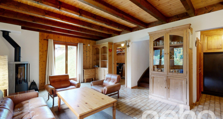 Exclusif: Chalet de 5 chambres avec une belle orientation plein sud image 2