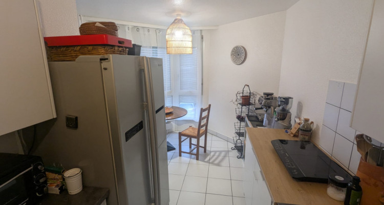 Appartement traversant de 4 pièces au 1ère étage localiser à Versoix 1290 image 5