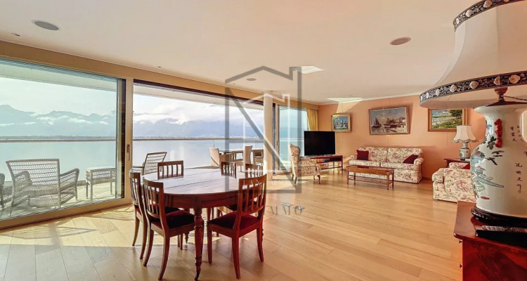 4.5-room apartment with panoramic lake view - Rare opportunity in Montreux! image 10