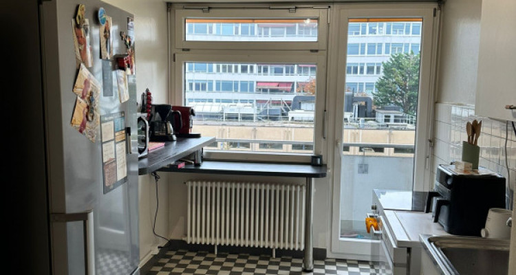 Appartement 4,5  pièces situé au Grand Lancy. image 3