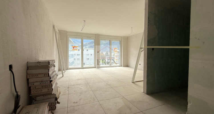 Grand studio avec balcon nord de 7,5 m2 (A24) image 3