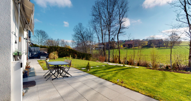 à 40min de Lausanne! Charmante villa jumelée moderne avec jardin image 2