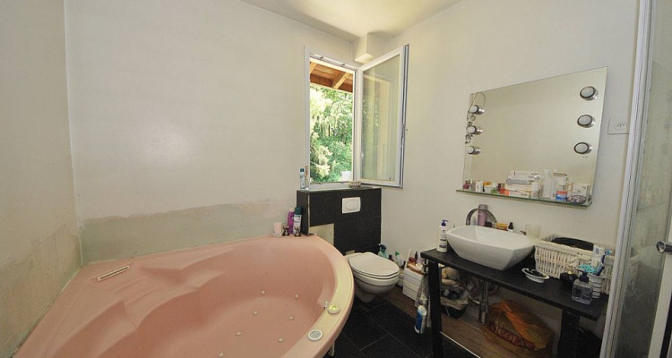 A rénover: Villa individuelle au calme en zone bois et forêt image 11