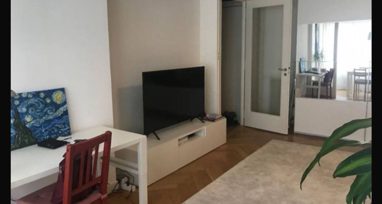 Appartement de 2,5 pièces au 4 ème étage localiser à Genève 1205 image 2