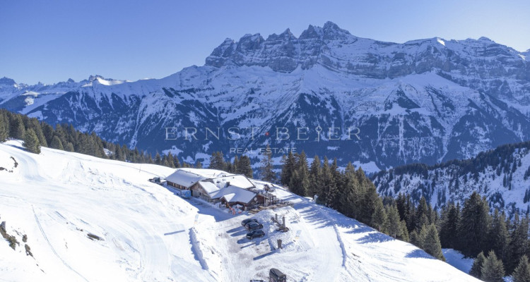 Wunderschönes Berghotel mit atemberaubender Aussicht image 1