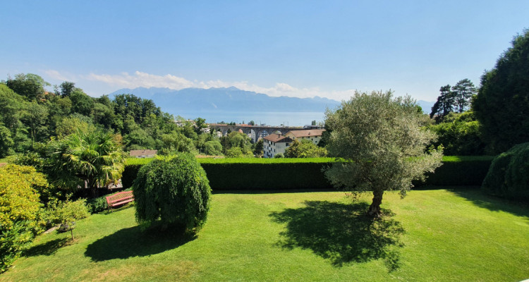 Magnifique villa individuelle au coeur de Pully avec piscine intérieure image 3