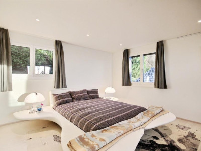 SUPERBE VUE AU CALME DANS QUARTIER RESIDENTIEL image 12